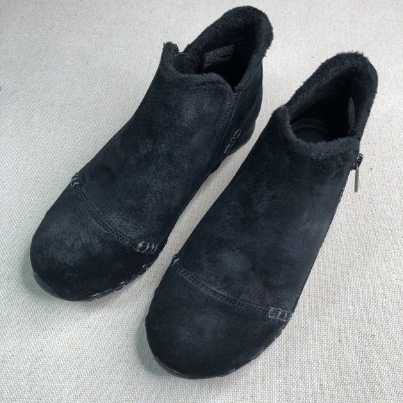 SKECHERS Earthy Chic Boots Wide Width - Picture 2 of 5